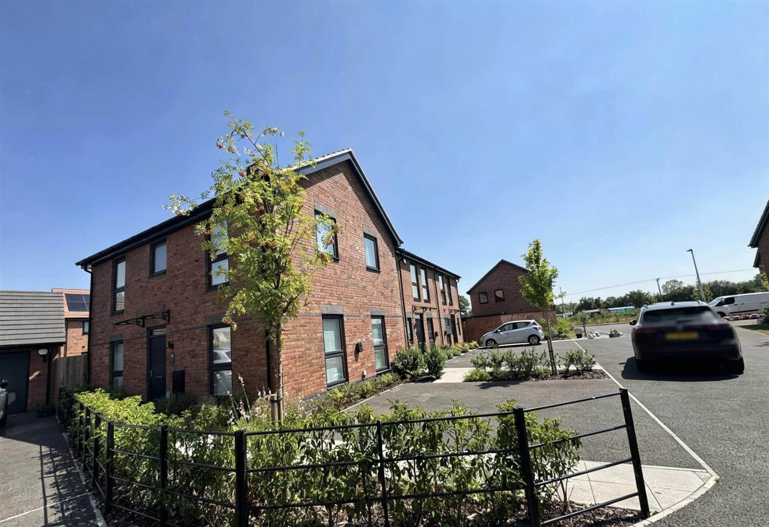 House Allotment Drive in Rugby