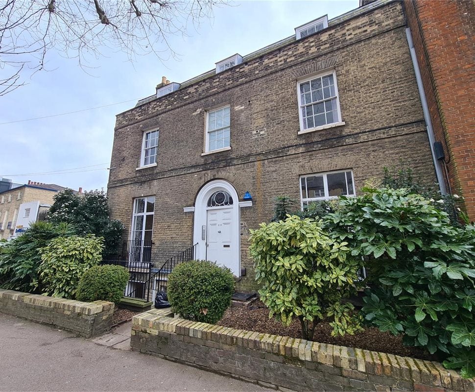 Flat Market Street in South Cambridgeshire