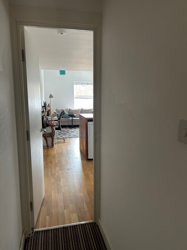 Room Theatre Street in Greater London