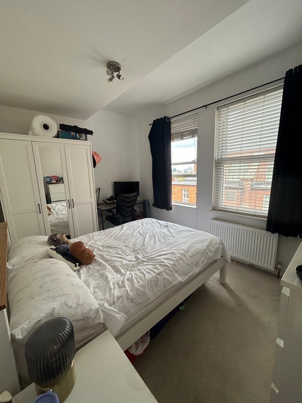 Room Theatre Street in Greater London
