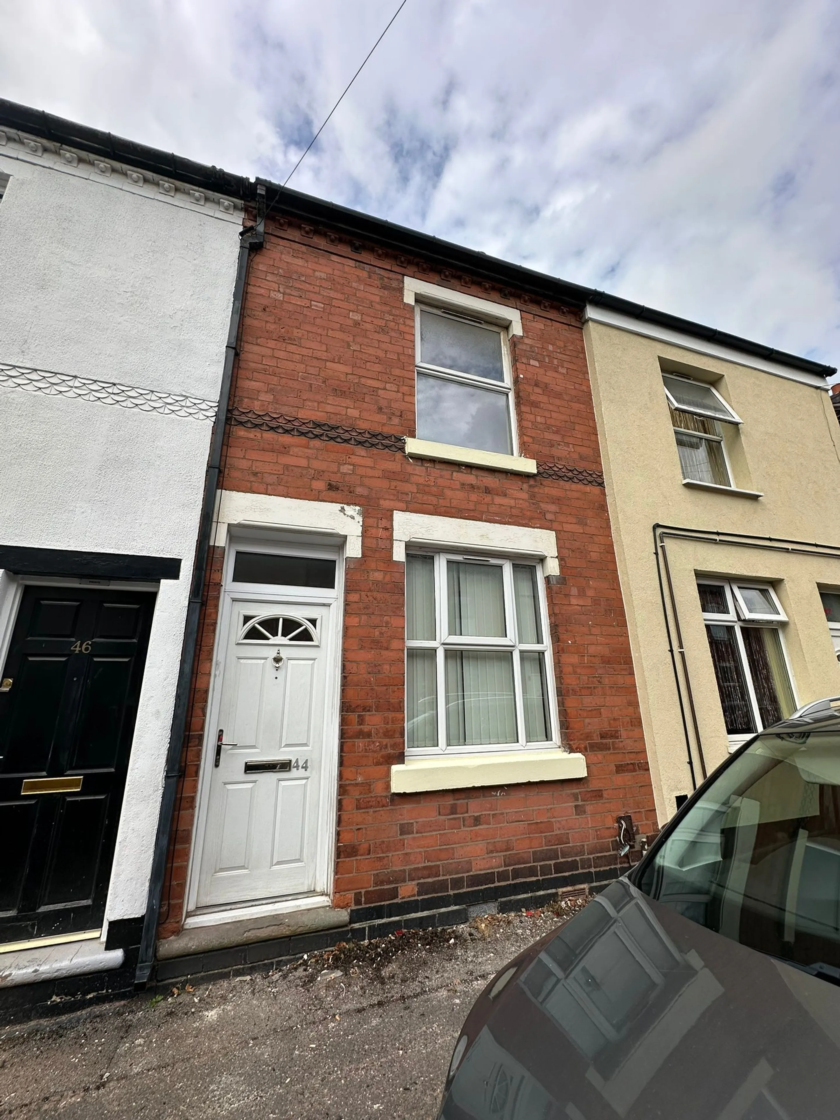 House Cairns Street in Darlaston
