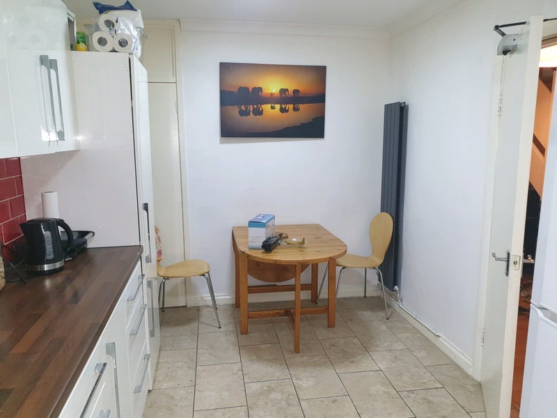 Room Spring Walk in Greater London