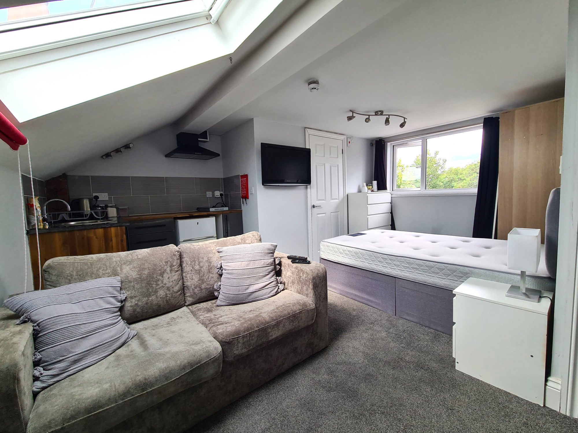 Room Marlborough Road in Coventry