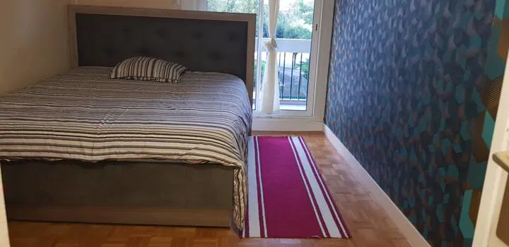 Room Avenue de Pâquerettes in Louvres