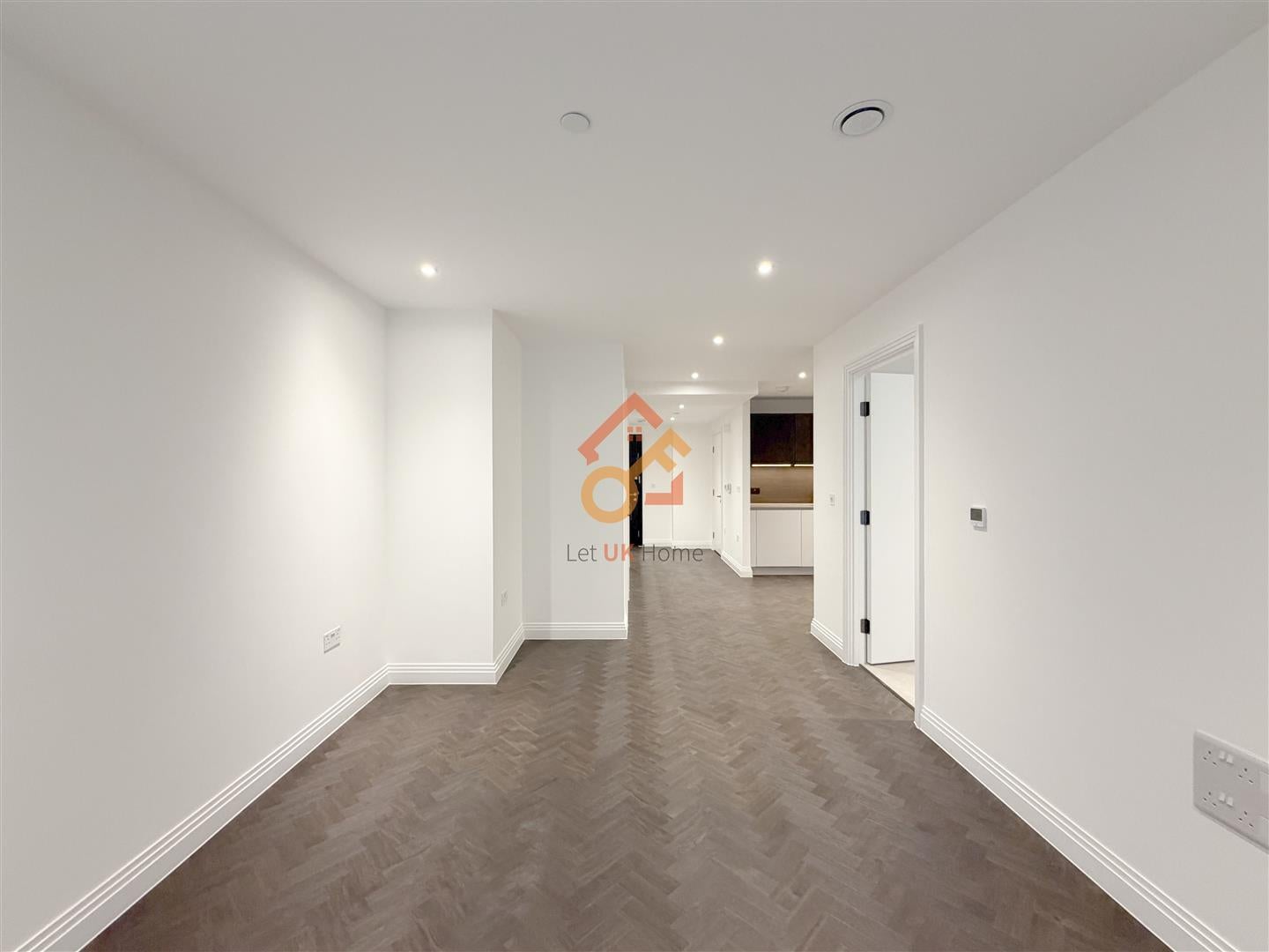 Flat Eden Place in Oxted