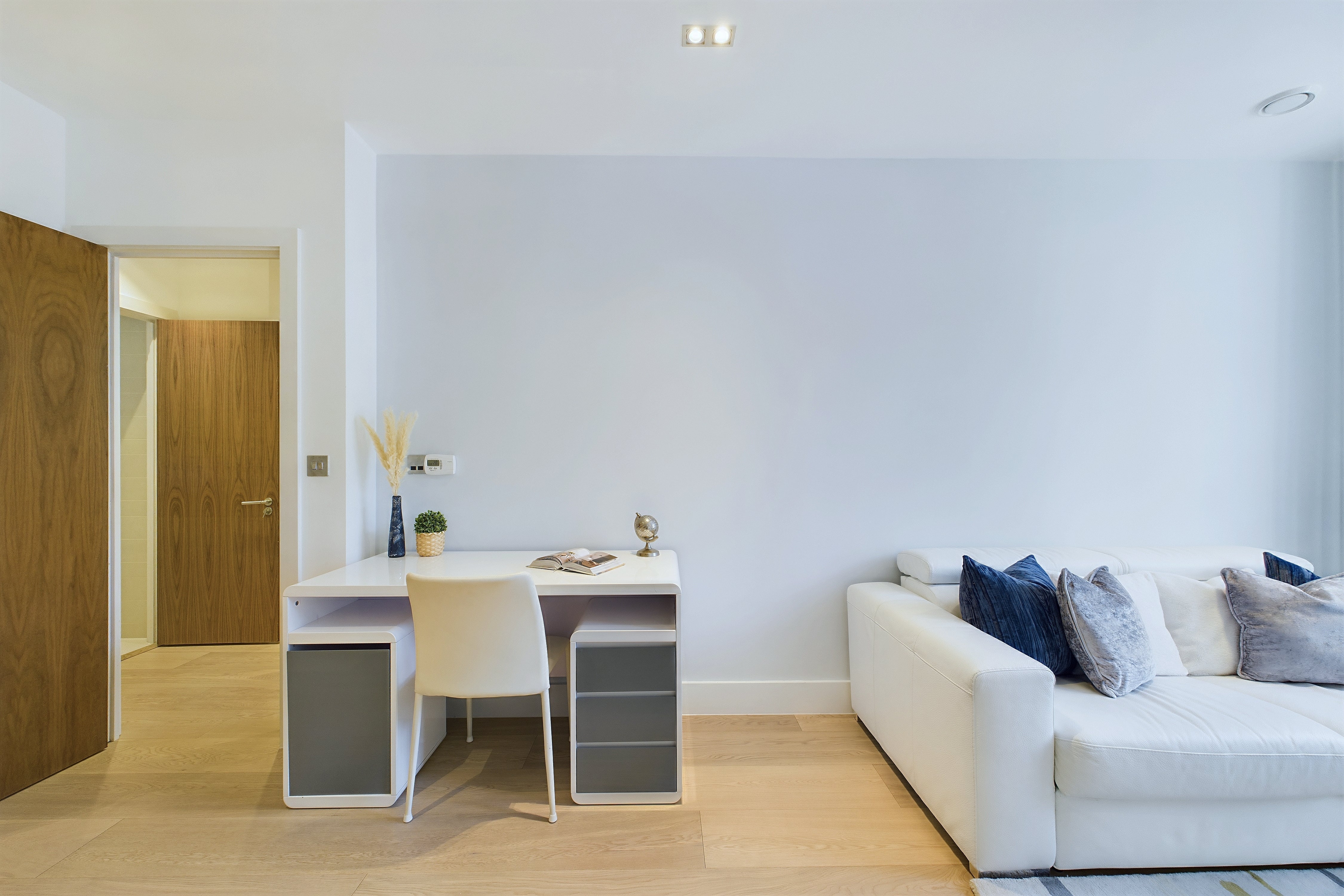 Flat Warren Street in Greater London