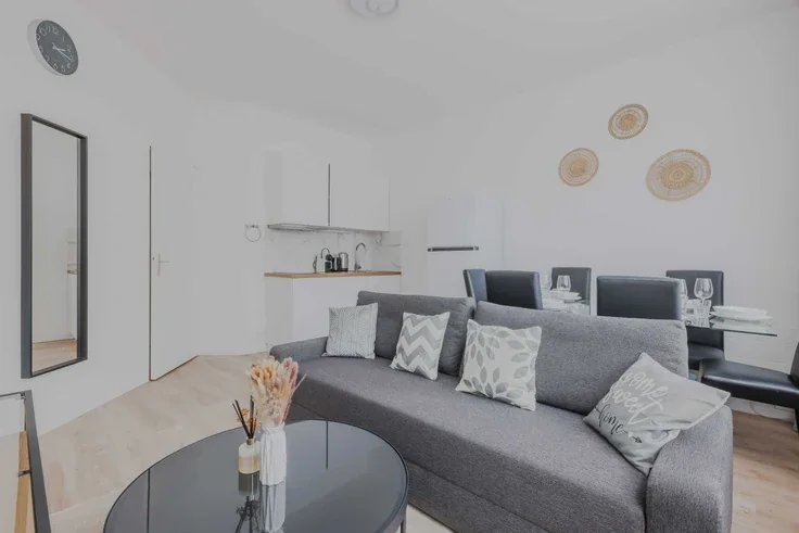 Appartement Rue Léon Jamin à Levallois-Perret