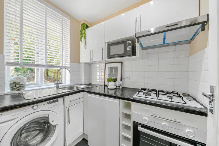 Flat Langland Gardens in Greater London