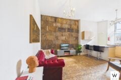Flat Sauchiehall Street in Glasgow