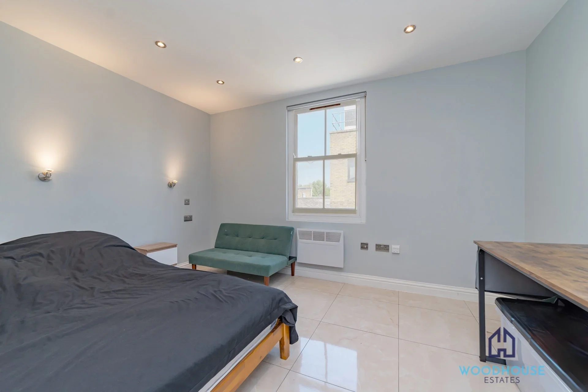 Flat Camden High Street in Greater London