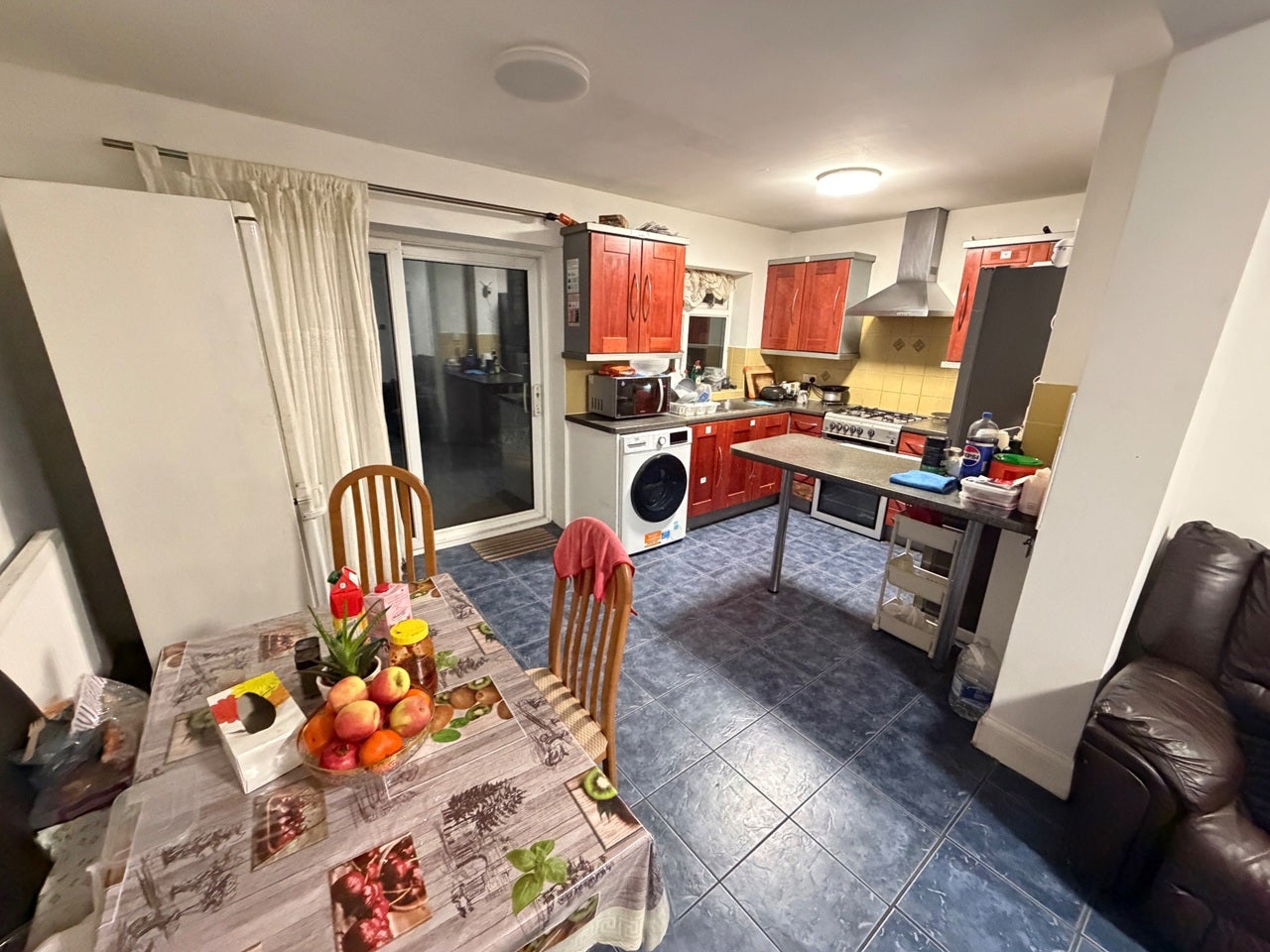 Room Vincent Road in Greater London