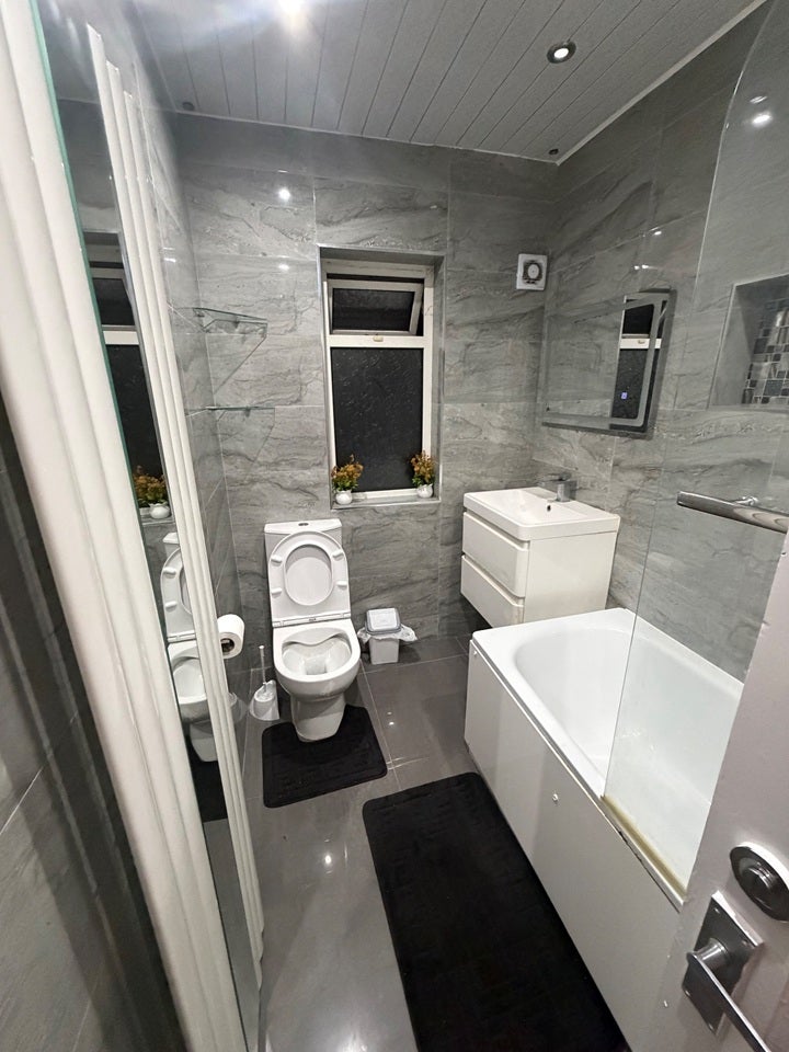 Room Vincent Road in Greater London