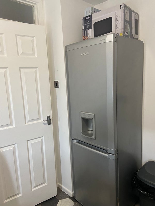 Flat Southwold Close in Manchester
