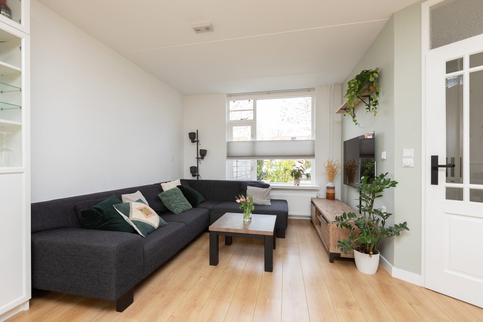 Tussenwoning te koop: Akkerwinde 18, Sneek