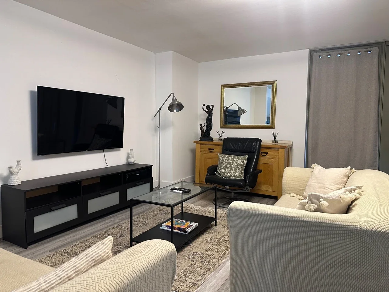 Flat Kensington Gardens Square in City of Westminster
