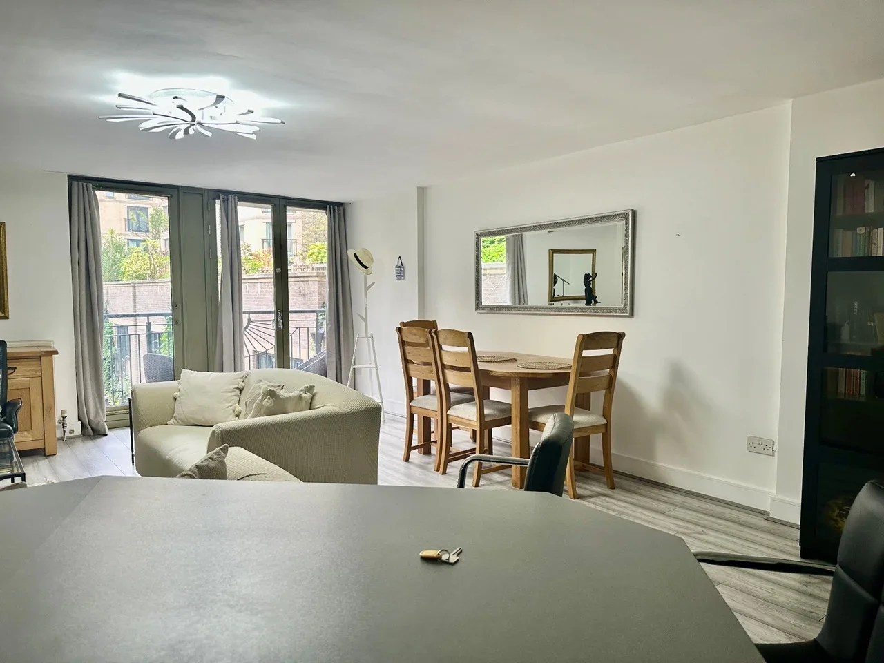 Flat Kensington Gardens Square in City of Westminster