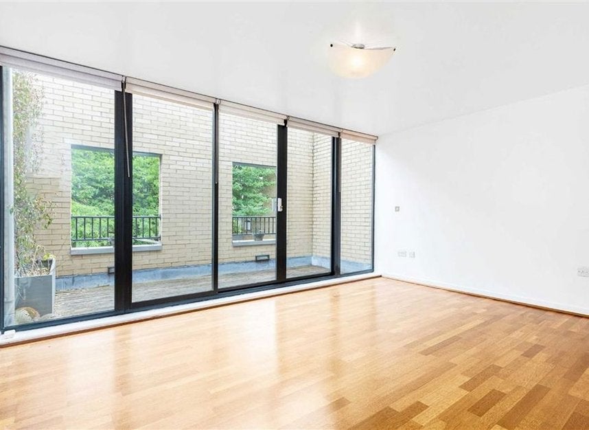House Straightsmouth in Greater London