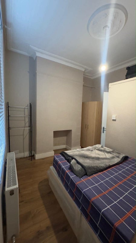 Room Truro Road in Greater London