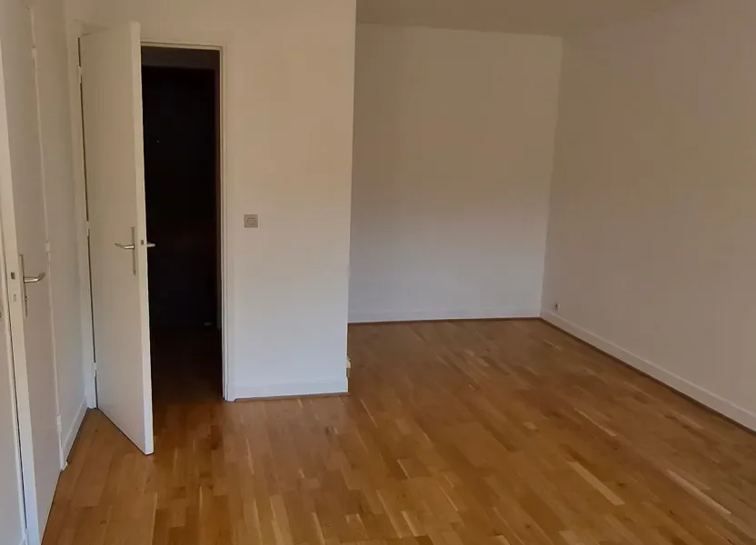 Appartement Rue Saint-Saëns à Paris