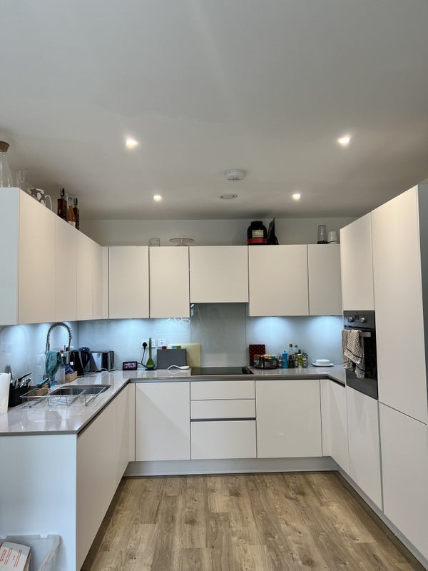 Room Shipbuilding Way in Greater London
