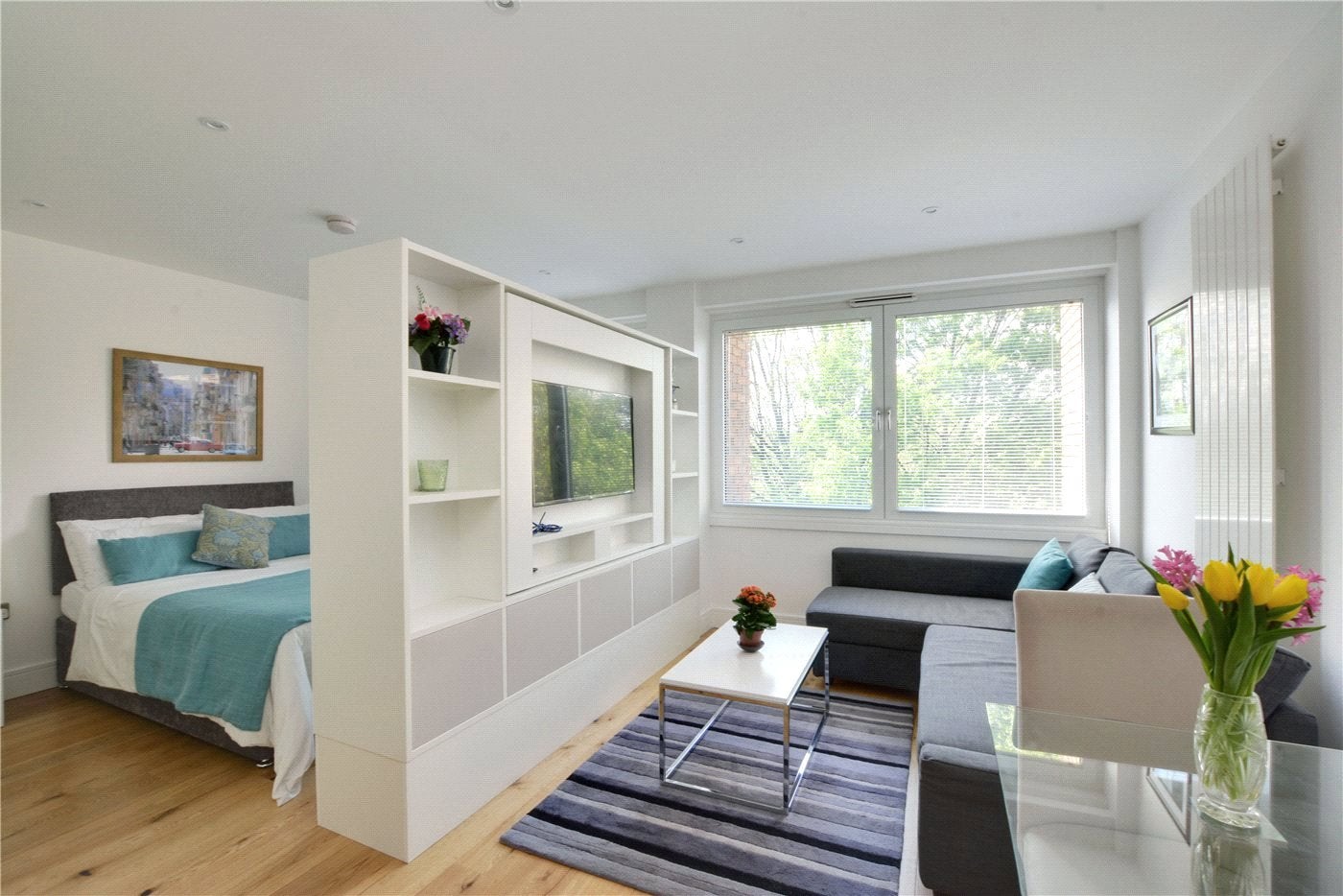 Flat Molesworth Street in Greater London