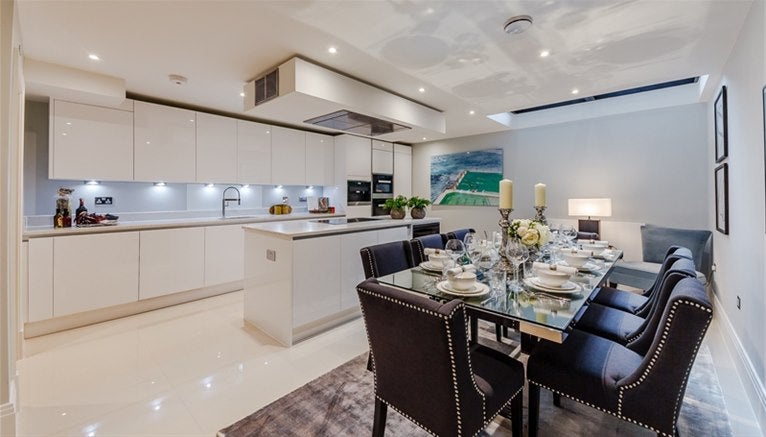 Flat Rainville Road in Greater London