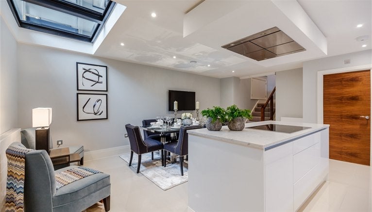 Flat Rainville Road in Greater London