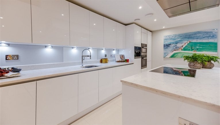 Flat Rainville Road in Greater London