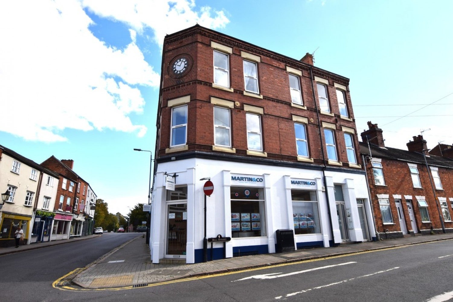 Flat Castle Street in Hinckley and Bosworth