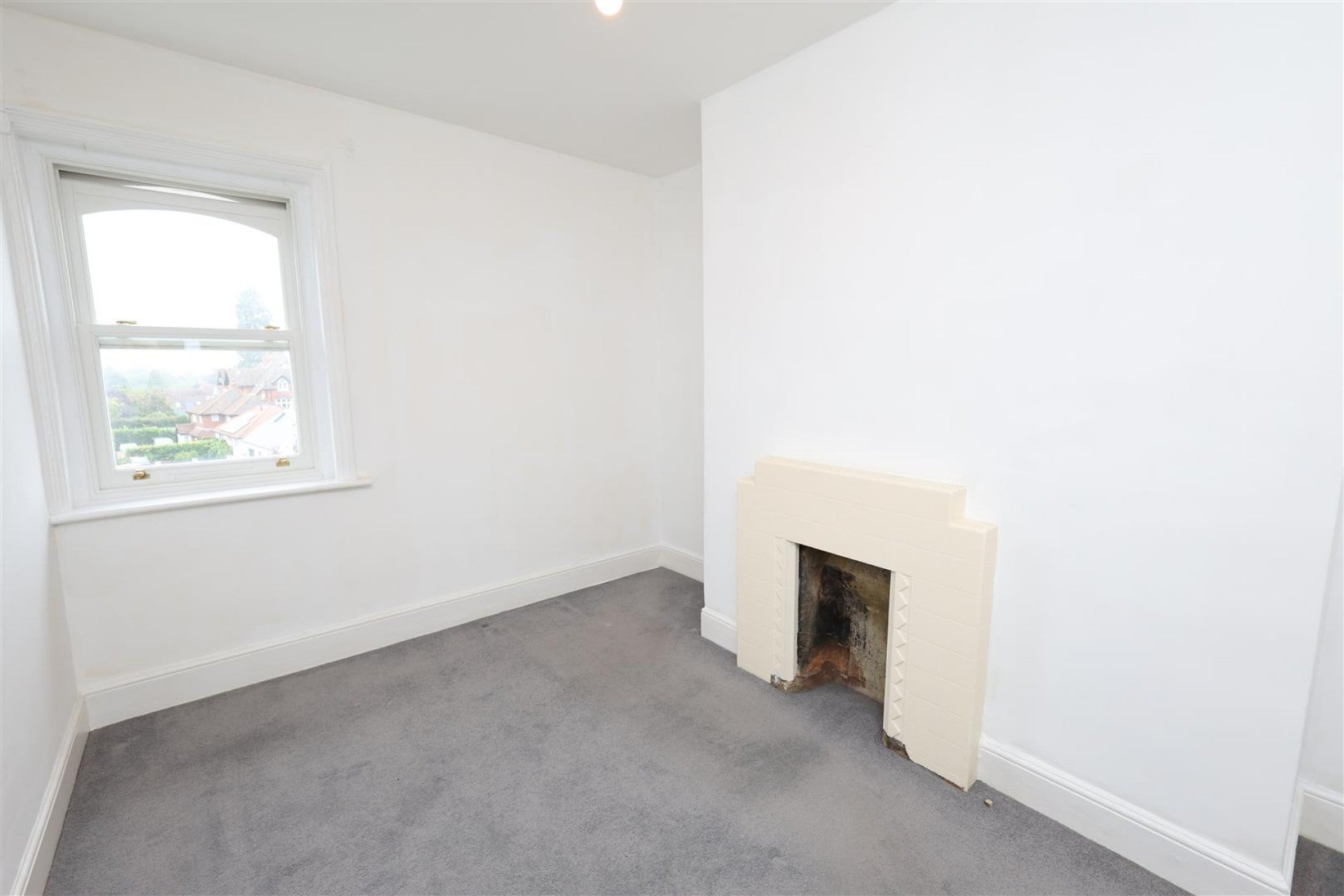 Room St John's Road in Sevenoaks