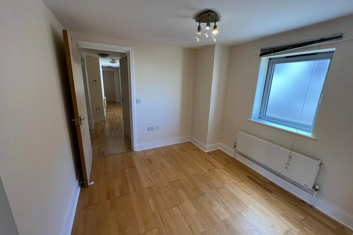 Flat Tudor Street in Cardiff