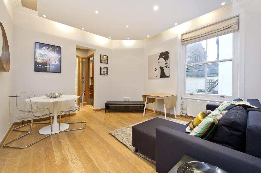 Flat Old Brompton Road in Greater London