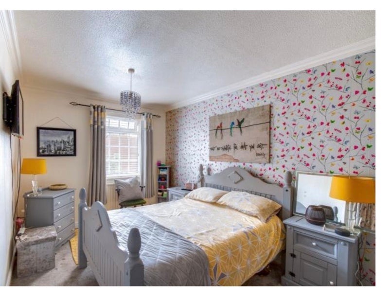 Room Shapinsay Drive in Birmingham