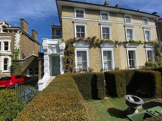 Flat Westcombe Park Road in Greater London