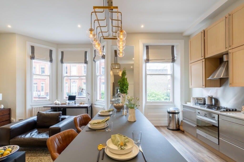 Flat Brechin Place in Greater London