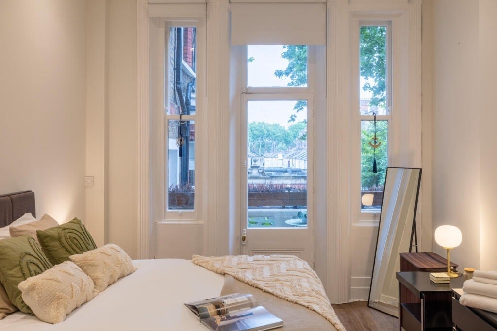 Flat Brechin Place in Greater London