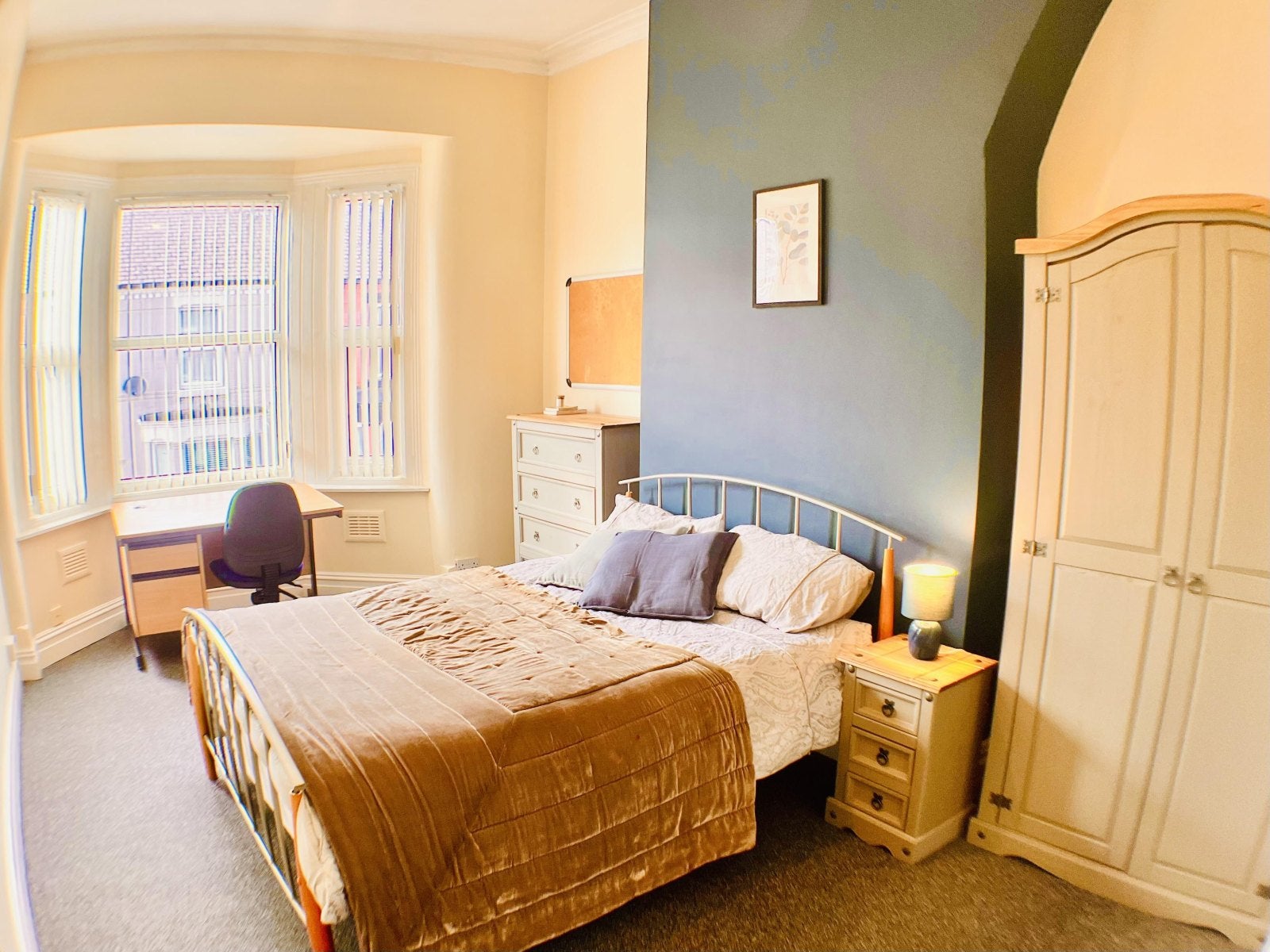 Room Patterdale Road in Liverpool