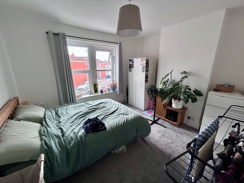 Room Baden Road in Bristol