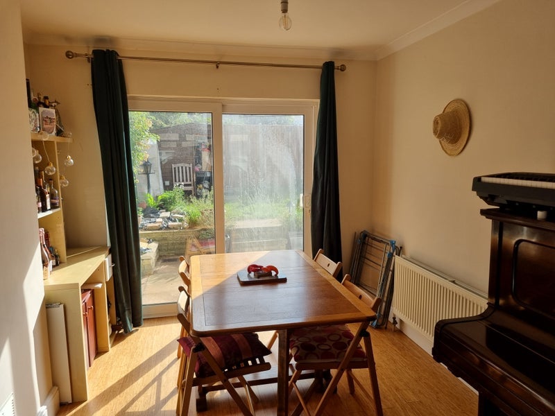 Room Brooklyn Grove in Greater London