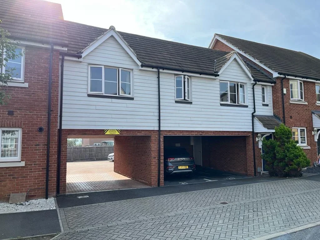 House Chancel Drive in Wainscott
