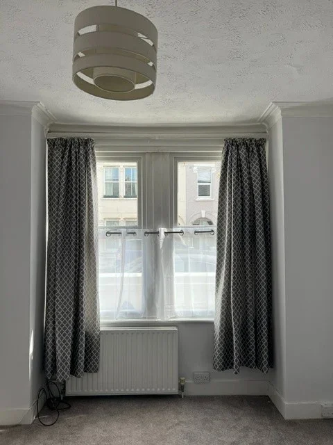 Flat Pevensey Road in Greater London