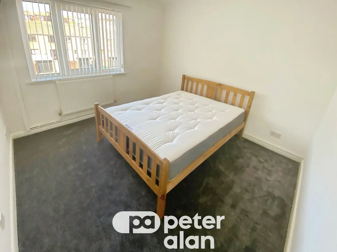 Flat Maes Brynna in Cwmdare