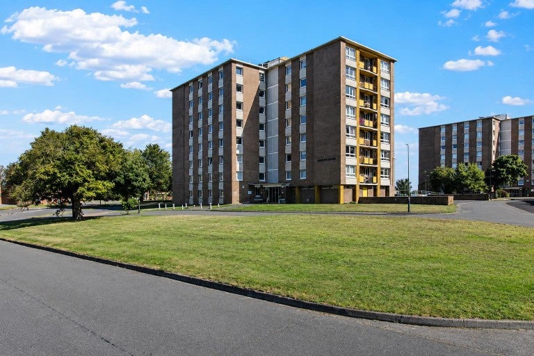 Flat Newland Road in Royal Leamington Spa