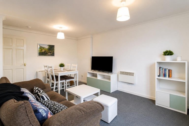 Flat Newland Road in Royal Leamington Spa