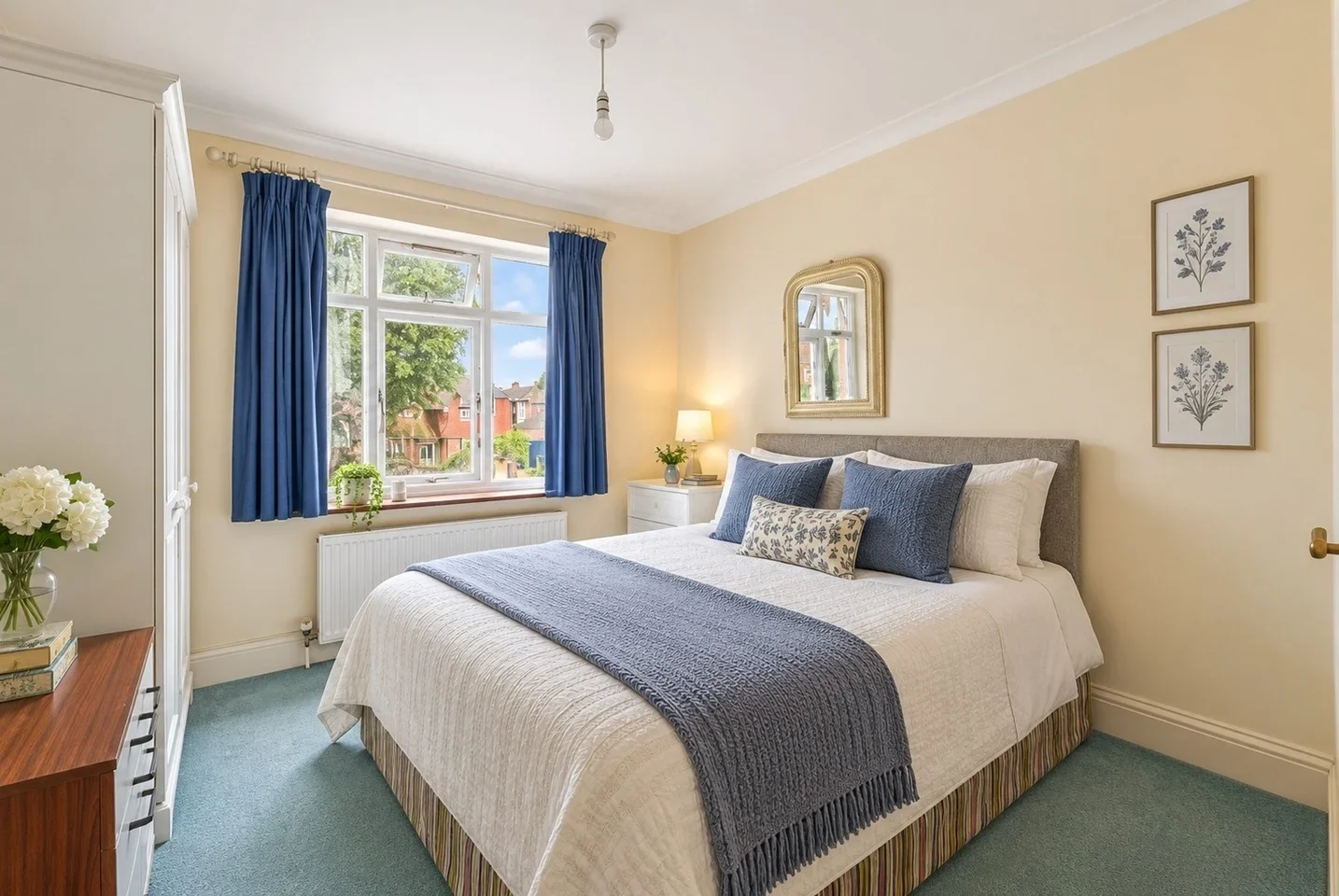 Room Oxford Crescent in Greater London