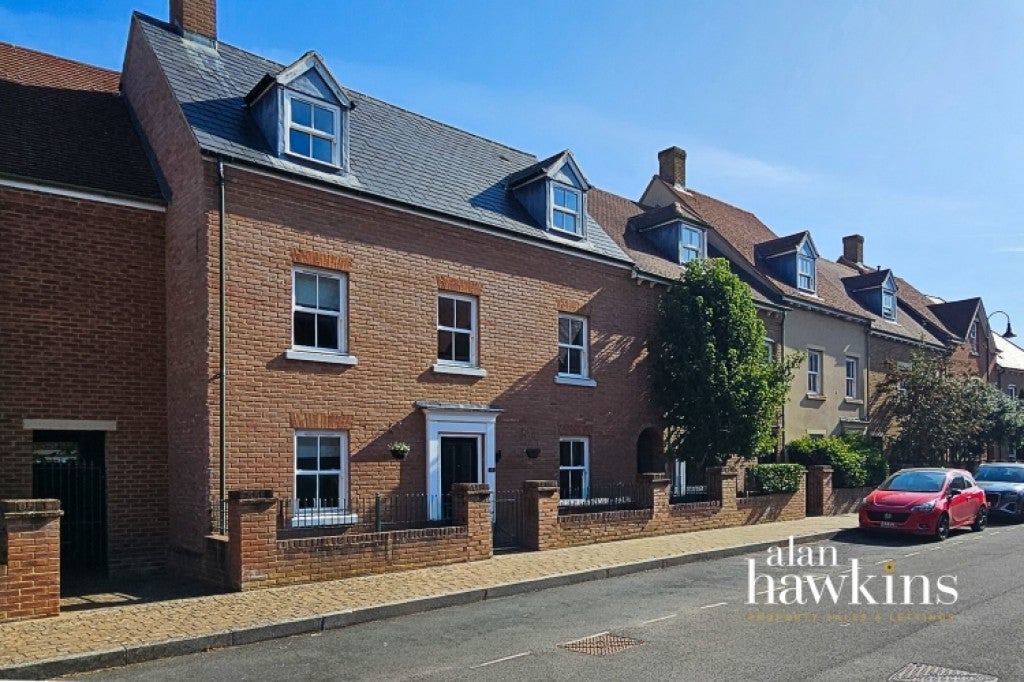 House Ravensdale in Swindon