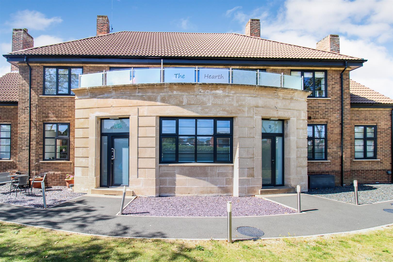 Flat Studfall Avenue in Corby