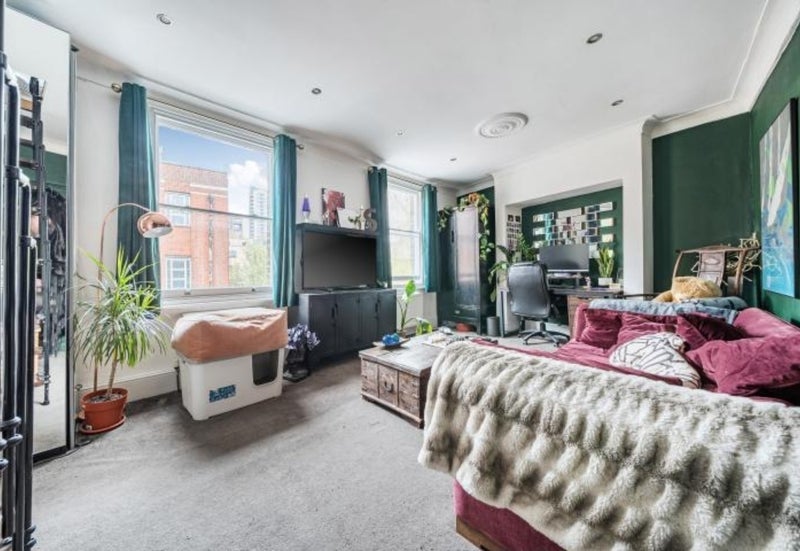 Room Larcom Street in Greater London