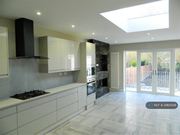 House Twyford Road in Greater London