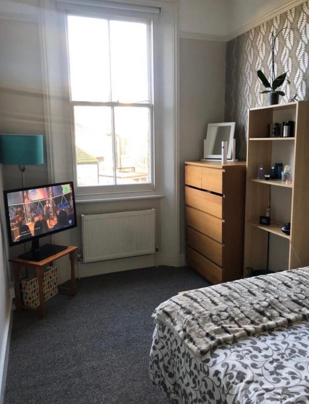 Room Richmond Way in Greater London